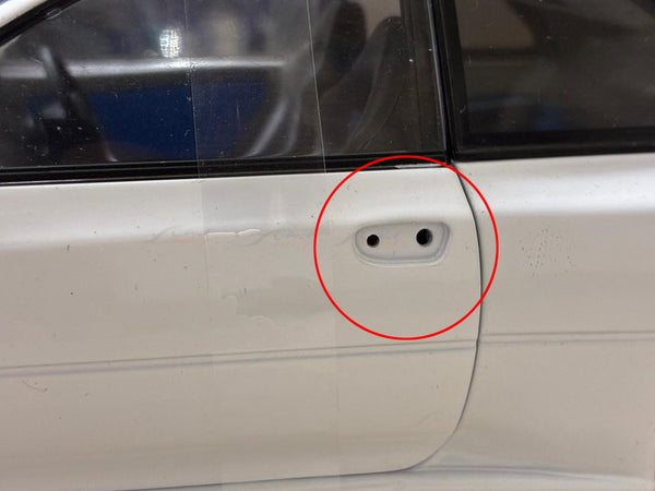 Missing Part : 1998 Subaru Impreza 22B Pure White 1:18 Solido Licensed Diecast Scale Model Car