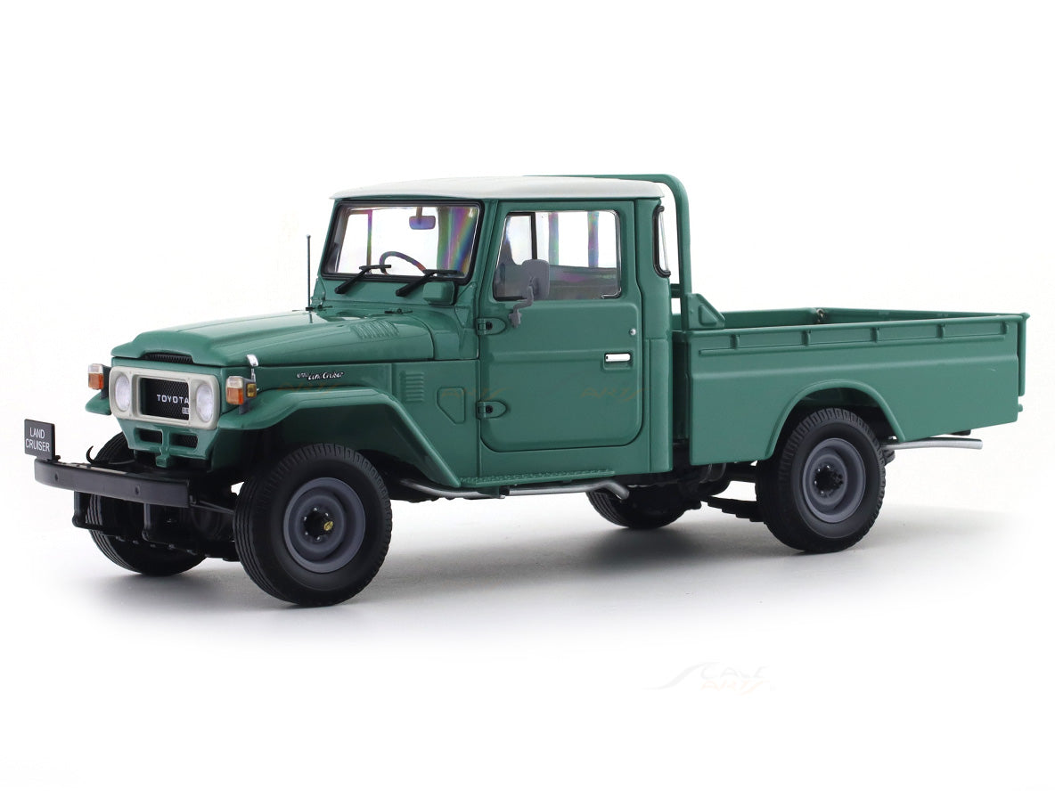 Toyota Land Cruiser 40 Pickup Green 1:18 Kyosho Premium Licensed