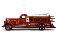 1939 American Lafrance B550RC Fire engine 1:43 Road Signature Yatming diecast scale model truck.