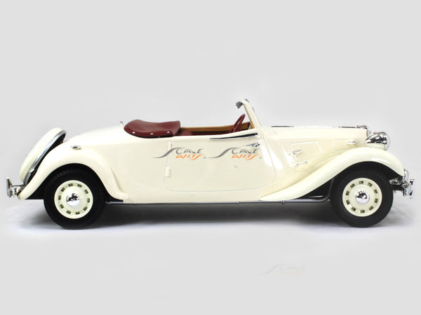 1/43 - NOREV - CITROEN Traction AV 11B cabriolet spider CLABOT 1947 - Boite EUR 32,50 - FR 1/43 - NOREV - CITROEN Traction AV 11B cabriolet spider CLABOT 1947 - Boite EUR 32,50 - FR
