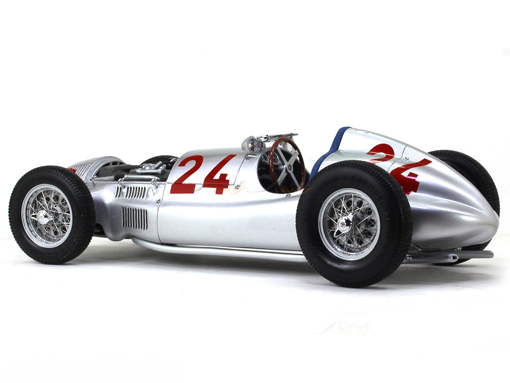 1939 Mercedes-Benz W165 1:18 CMC diecast scale model car