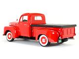 1948 Ford F-1 Pickup with Flatbed cover red 1:18 Road Signature Yatming diecast scale model car.