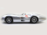1954 Mercedes-Benz W196 Stromlinie #4 Winner Avus Berlin formula 1 1:18 CMR diecast Scale Model Car.