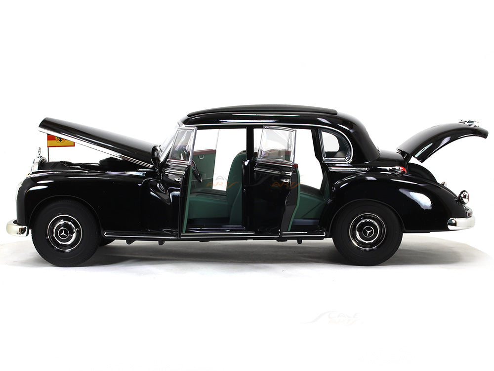 Mercedes W186 300 Adenauer 1955 grün Modellauto 183516 Norev 1:18