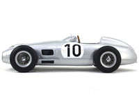 1955 Mercedes-Benz W196 Formula 1 with figure 1:18 iScale Scale Model Car.