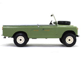 1959 Land Rover 109 Pickup Series II 1:18 MCG diecast Scale Model Car.