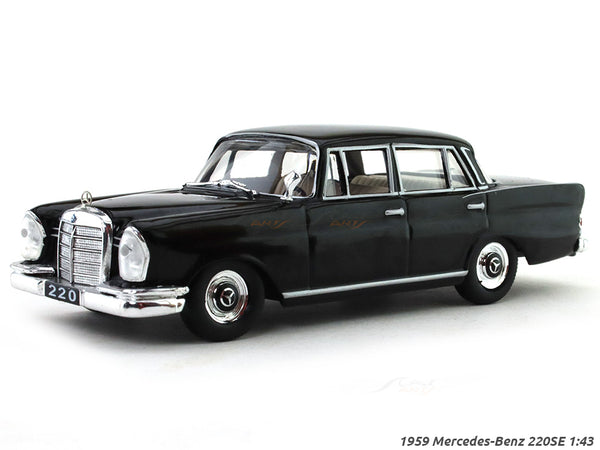 MERCEDES 220 S, ancienne miniature, 1/43, marque Clé, made in Algeria MERCEDES 220 S, ancienne miniature, 1/43, marque Clé, made in Algeria