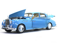 1960 Rolls-Royce Silver Cloud II 1:18 Minichamps diecast scale model car.