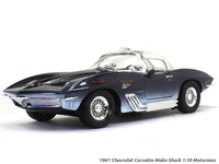 1961 Chevrolet Corvette Mako Shark 1:18 Motormax diecast scale model car.