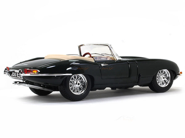 1961 Jaguar E-Type Cabriolet 1:18 Bburago licensed diecast Scale