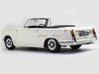 1962-68 Triumph Vitesse DHC 1:18 Cult Scale Models car replica