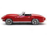 1963 Chevy Corvette Convertible 1:32 Signature diecast Scale Model Car.