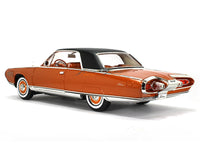 1963 Chrysler Turbine 1:18 Road Signature Yatming diecast scale model car.