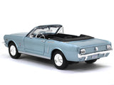 1964 1/2 Ford Mustang Convertible 1:24 Motormax diecast scale model car.