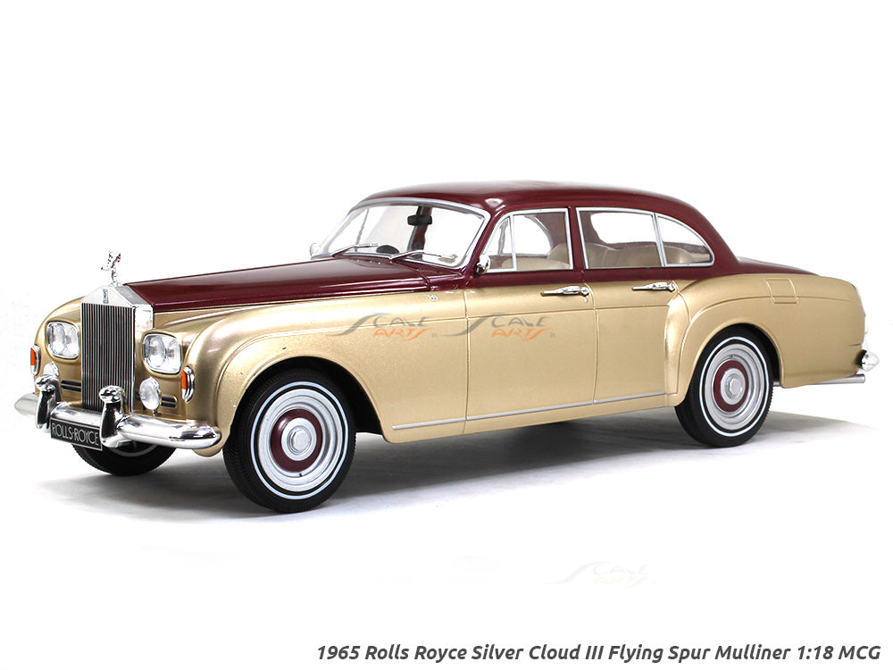 MCG 1:18 Rolls-Royce Silver Cloud III Flying Track von H.J. Mulliner in Dunkelblau – Modellauto jetzt erhältlich MCG 1:18 Rolls-Royce Silver Cloud III Flying Track von H.J. Mulliner in Dunkelblau – Modellauto jetzt erhältlich