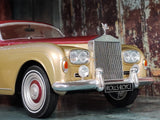1965 Rolls Royce Silver Cloud III Flying Spur Mulliner 1:18 MCG diecast Scale Model Car.