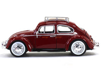1966 Volkswagen Classic Beetle with roofrack 1:24 Motormax diecast scale model car.