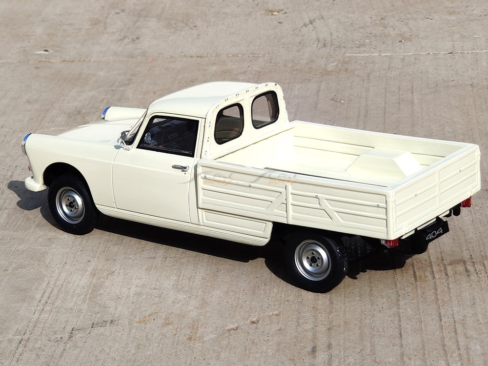 ミニカー 1/18 プジョー 404 ピックアップ 1967(ブルー) OTM1036 1/18