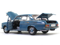 1968 Mercedes-Benz Strich 8 Saloon 1:18 Sunstar diecast Scale Model car