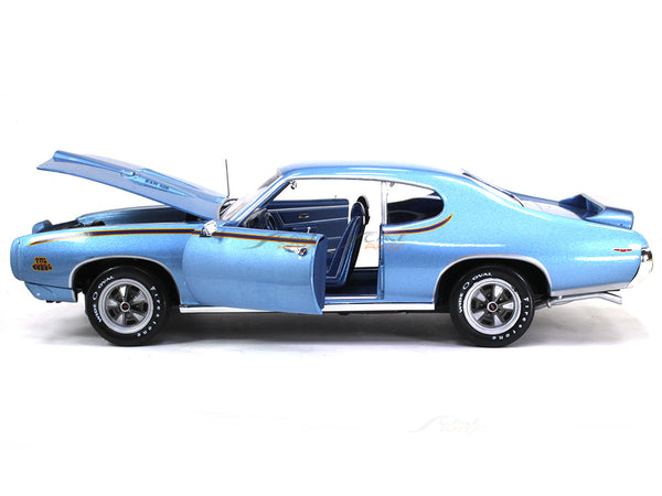 1969 Pontiac GTO Judge Baujahr 1:18 Auto World diecast scale model 