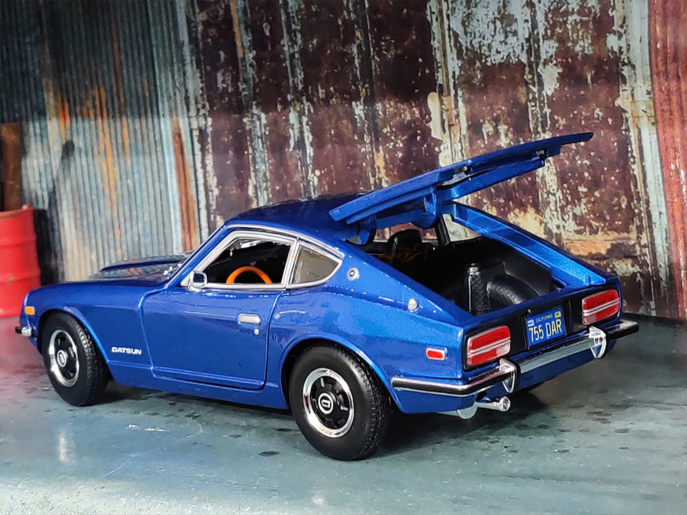 1971 Datsun 240 Z blue 1:18 Maisto licensed diecast Scale Model