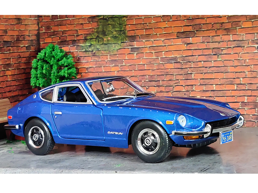 1971 Datsun 240 Z blue 1:18 Maisto licensed diecast Scale Model