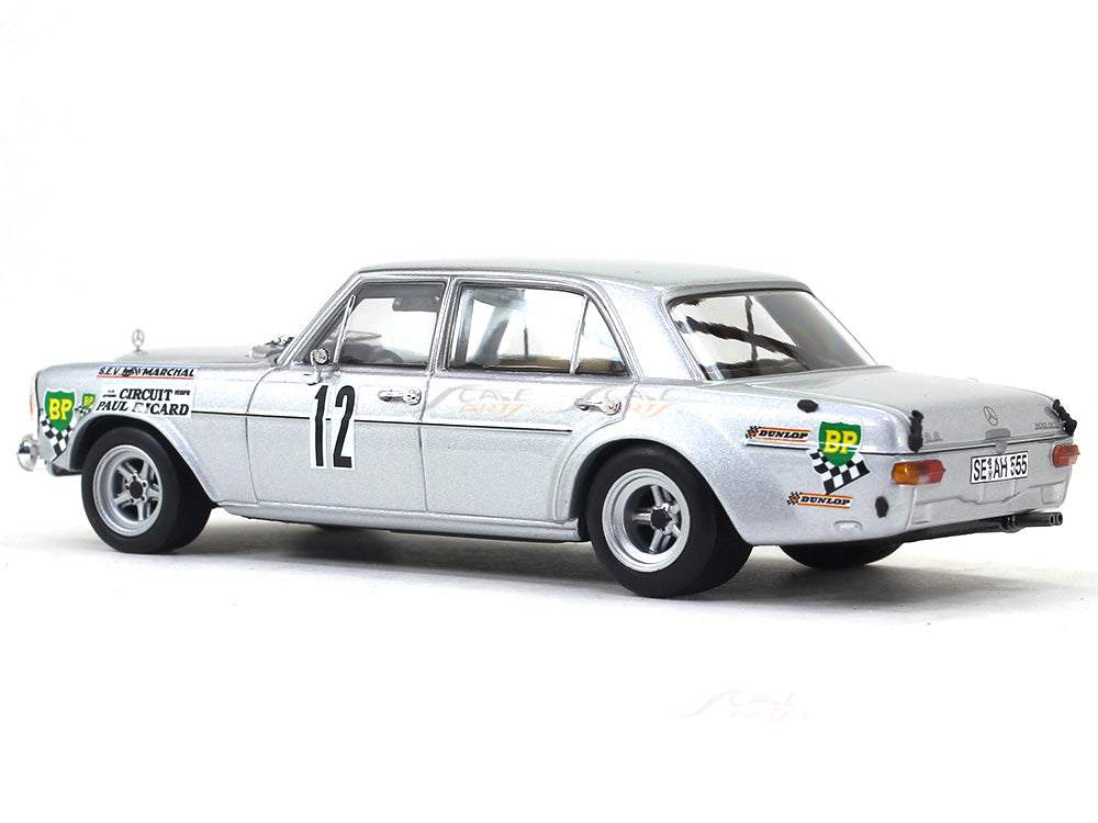 1971-Mercedes-Benz-300-SEL-6-8