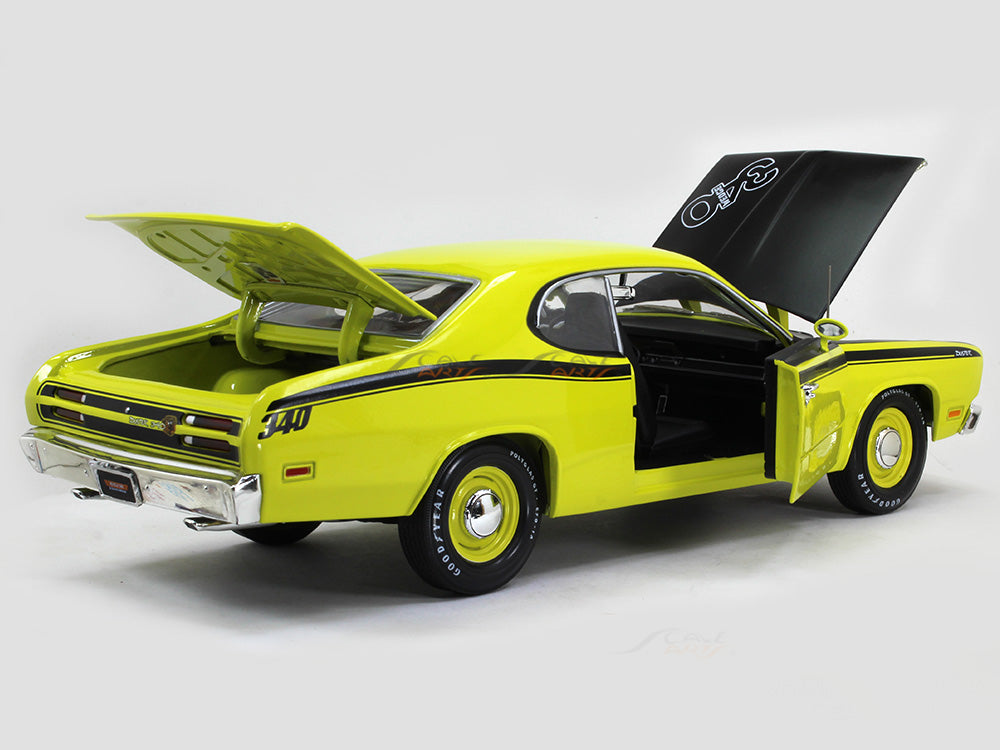 1971 Plymouth Duster 340 Hard Top 1:18 Auto World diecast scale
