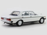 1976 Mercedes-Benz 200D W123 1:43 diecast scale model car collectible.