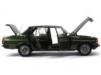1980 -1985 Mercedes-Benz 200 W123 1:18 Norev dealer edition scale model.