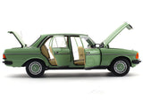 1982 Mercedes-Benz 200 W123 green 1:18 Norev diecast scale model car collectible