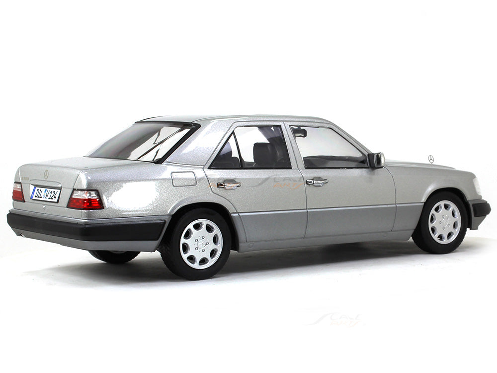 Mercedes-Benz E-Klasse T-Modell★1/18 1989-Mercedes-Benz-E-Klasse-