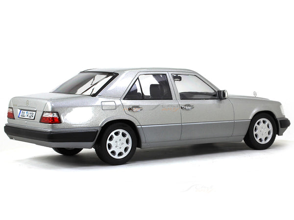 1989 Mercedes-Benz E-Klasse W124 1:18 iScale diecast model car