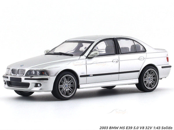 Broken Acrylic case : 2003 BMW M5 E39 5.0 V8 32V silver 1:43 Solido diecast scale model car
