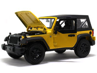 2014 Jeep Wrangler yellow 1:18 Maisto diecast Scale Model car.