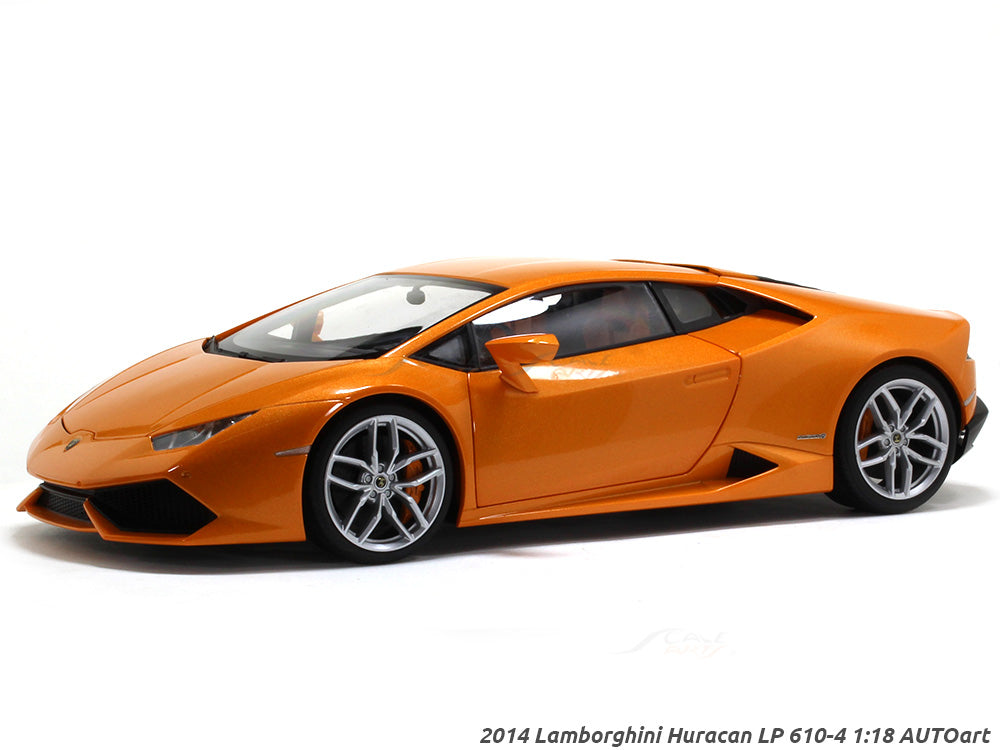 2014 Lamborghini Huracan LP 610-4 1:18 AUTOart composite Scale