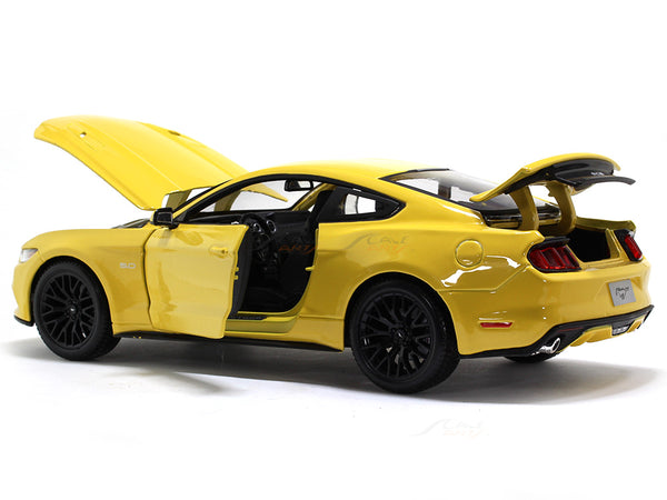  Maisto 1:18 Scale Special Edition 2015 Ford Mustang GT Die-Cast  Vehicle, (Colors may Vary) : Toys & Games