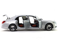 2015 Mercedes-Benz Maybach S-Klasse S600 SWB 1:18 AUTOart composit scale model car collectible
