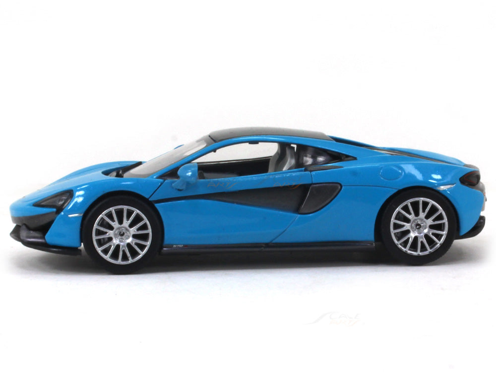 2016-McLaren-570S-Coupe-1-43-