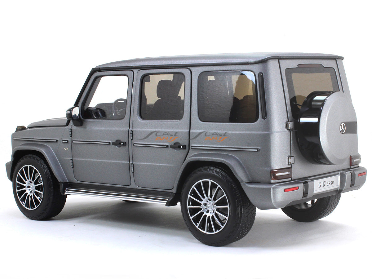 2018 Mercedes-Benz G-Wagon W463 1:18 Minichamps diecast scale model car ...