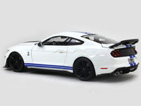 2020 Ford Mustang Shelby GT500 white 1:18 Maisto diecast Scale Model car.