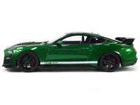 2020 Ford Shelby Mustang GT500 1:18 GT Spirit scale model car.