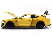 2020 Ford Shelby Mustang GT500 yellow 1:18 Maisto diecast Scale Model collectible