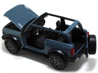 2021 Ford Bronco Badlands blue 1:18 Maisto diecast Scale Model car