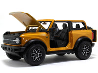 2021 Ford Bronco Badlands orange 1:18 Maisto diecast Scale Model car.