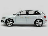 Audi Q5 white 1:43 Schuco diecast Scale Model car