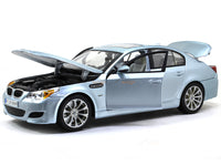 BMW M5 1:18 Maisto diecast Scale Model car.