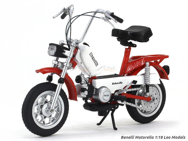 Benelli Motorella 1:18 Leo Models diecast scale model bike.