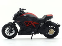 Ducati Diavel Carbon 1:18 Maisto Scale Model bike collectible