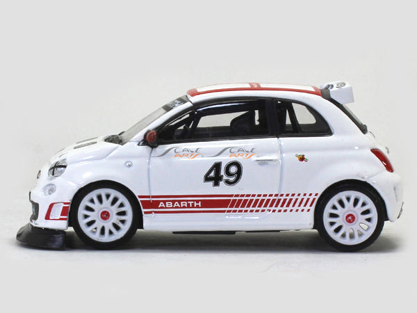 Fiat Abarth 500 Assetto Corse 1:43 Bburago diecast Scale Model car